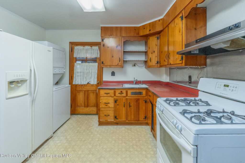 3 Elizabeth Street, Kingston, NY 12401 - Photo 11 of 35