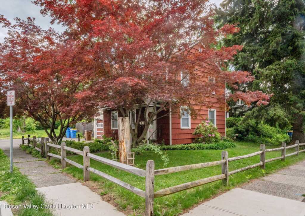 3 Elizabeth Street, Kingston, NY 12401 - Photo 2 of 35