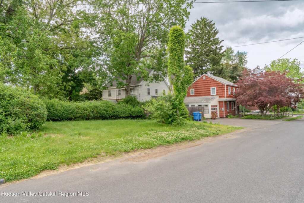 3 Elizabeth Street, Kingston, NY 12401 - Photo 3 of 35