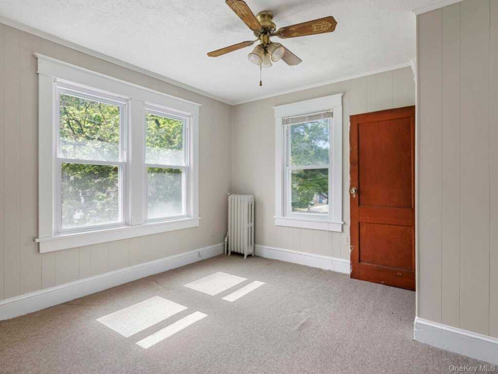 169 E Chester Street, Kingston, NY 12401 - Photo 24 of 41