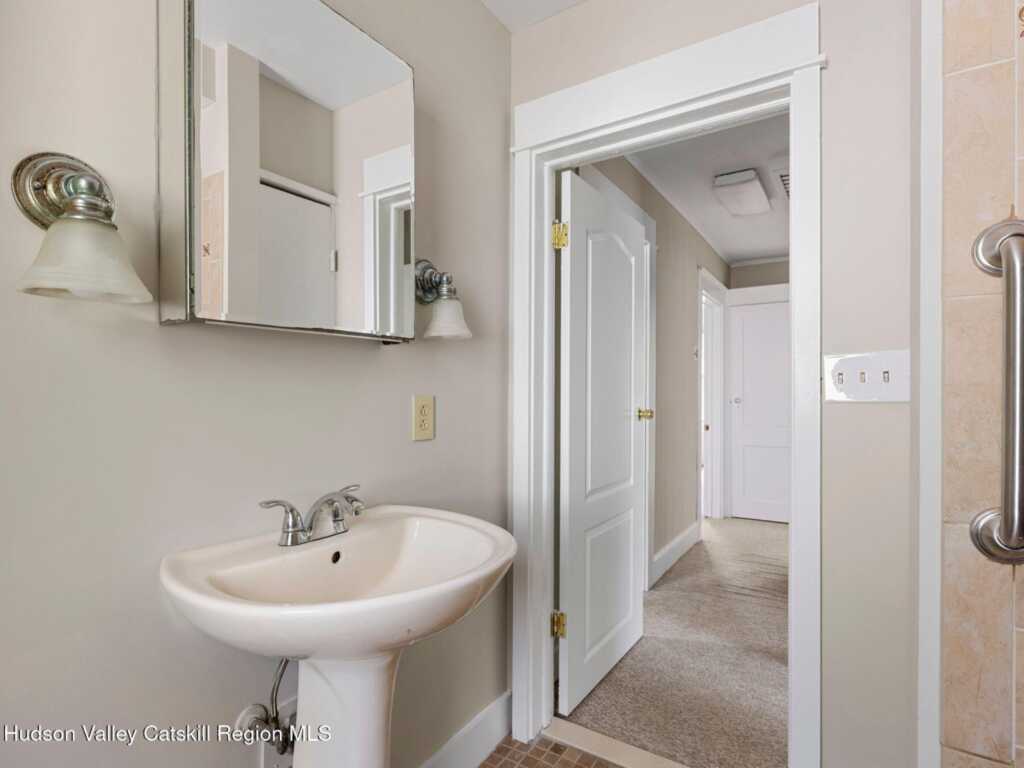 169 Chester Street, Kingston, NY 12401 - Photo 33 of 45