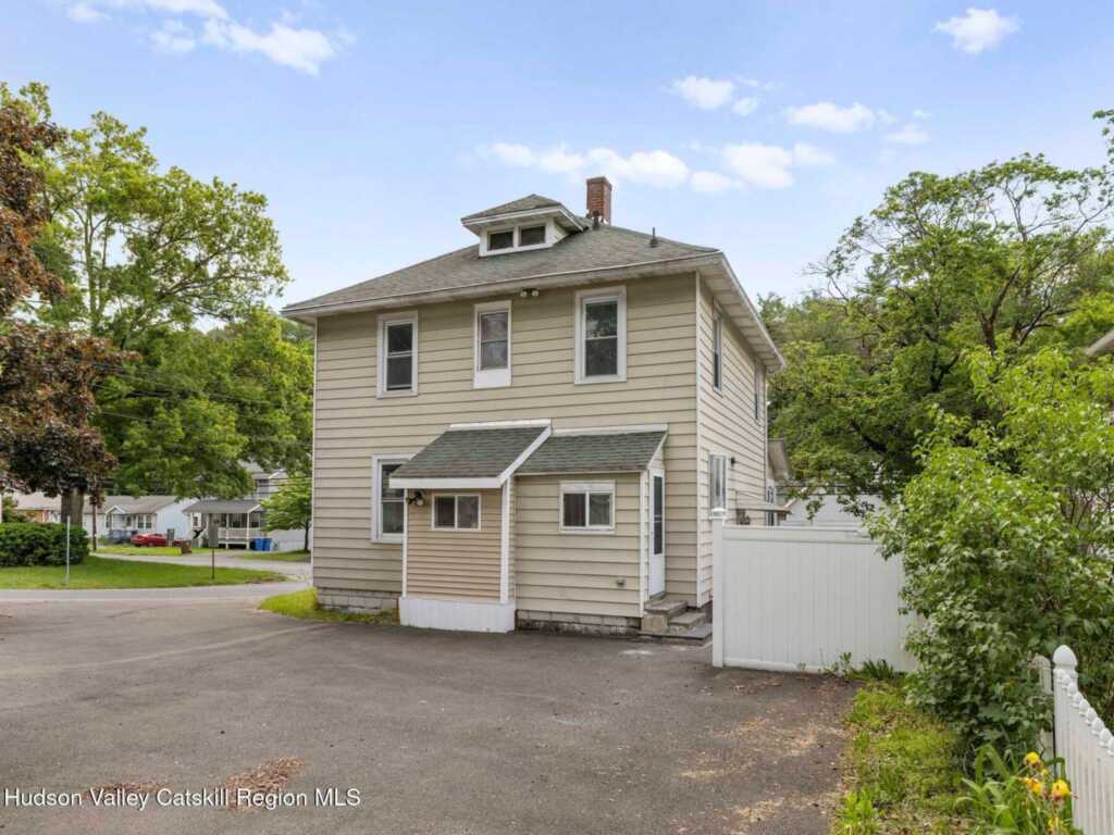 169 Chester Street, Kingston, NY 12401 - Photo 42 of 45