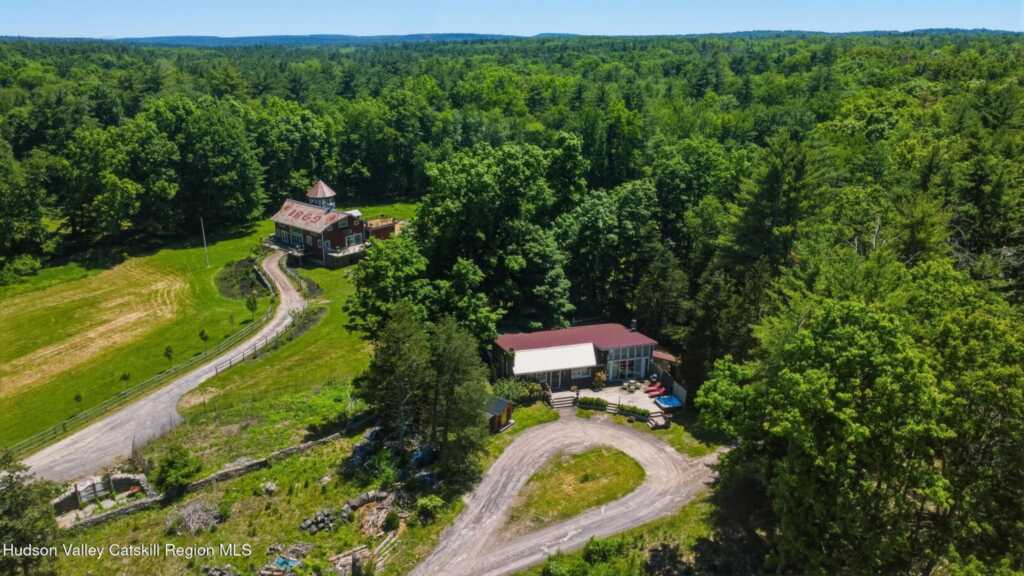 5 & 7 Downer Lane, Woodstock, NY 12498