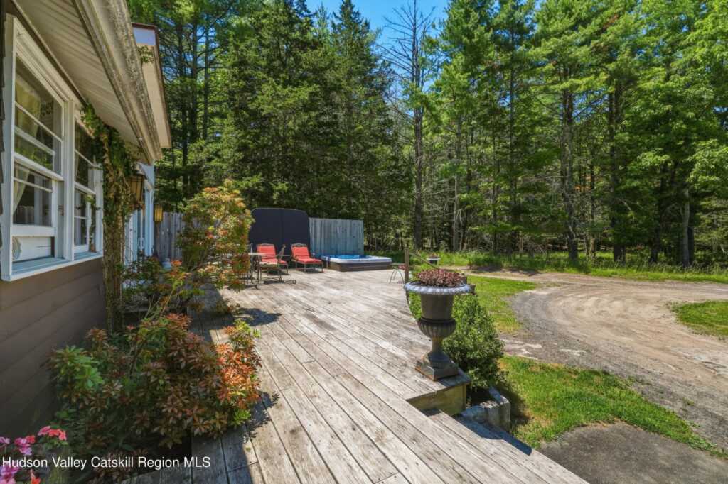 5 & 7 Downer Lane, Woodstock, NY 12498 - Photo 3 of 38