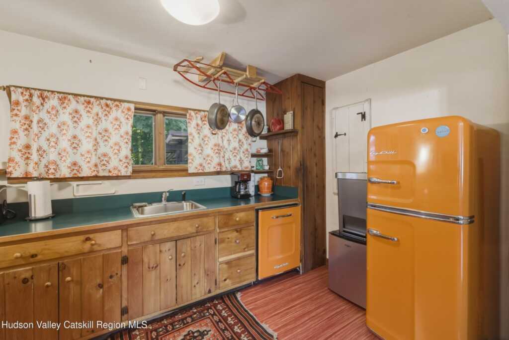 5 & 7 Downer Lane, Woodstock, NY 12498 - Photo 8 of 38