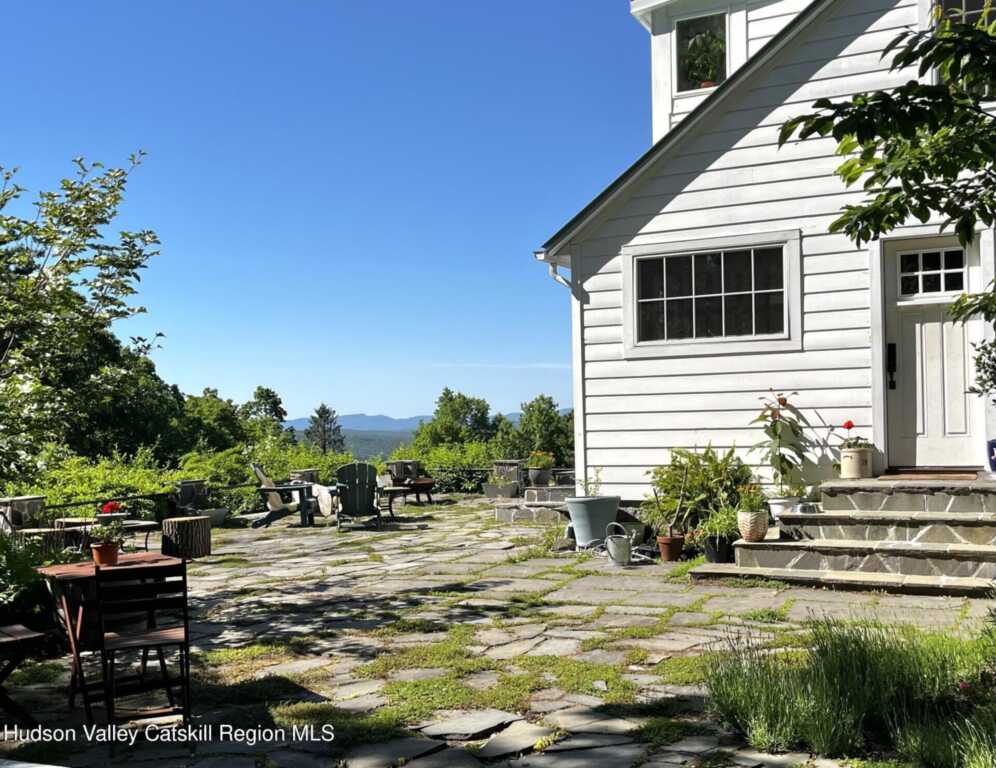 514 Ohayo Mountain Road, Woodstock, NY 12498