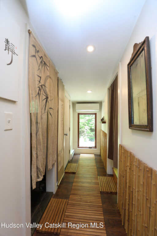 10 Fitzsimmons Lane, Woodstock, NY 12498 - Photo 16 of 34