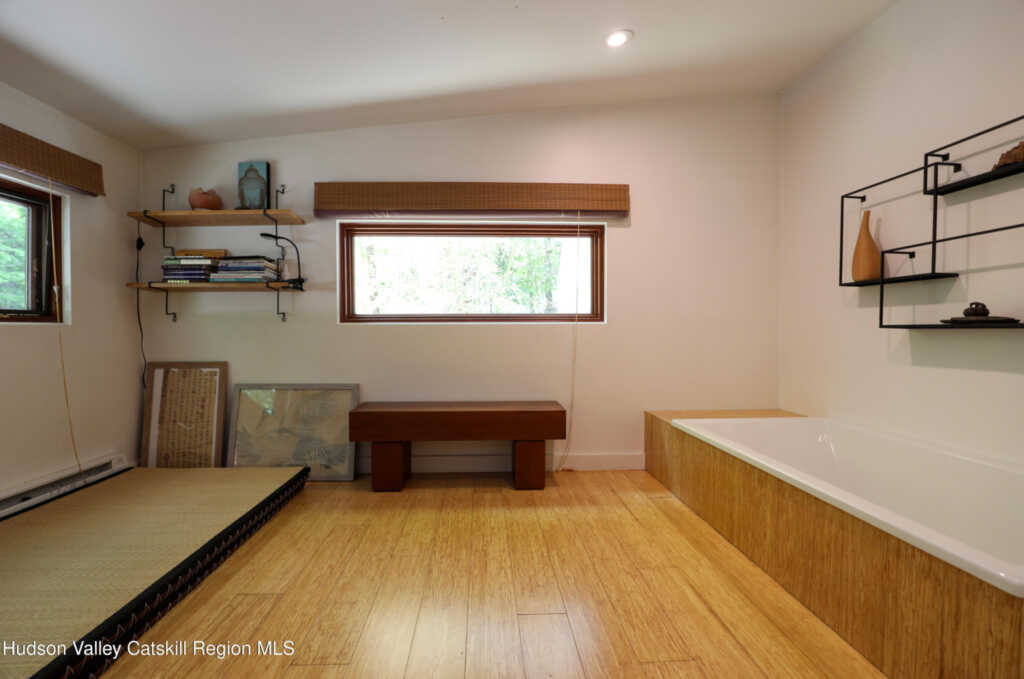10 Fitzsimmons Lane, Woodstock, NY 12498 - Photo 24 of 34