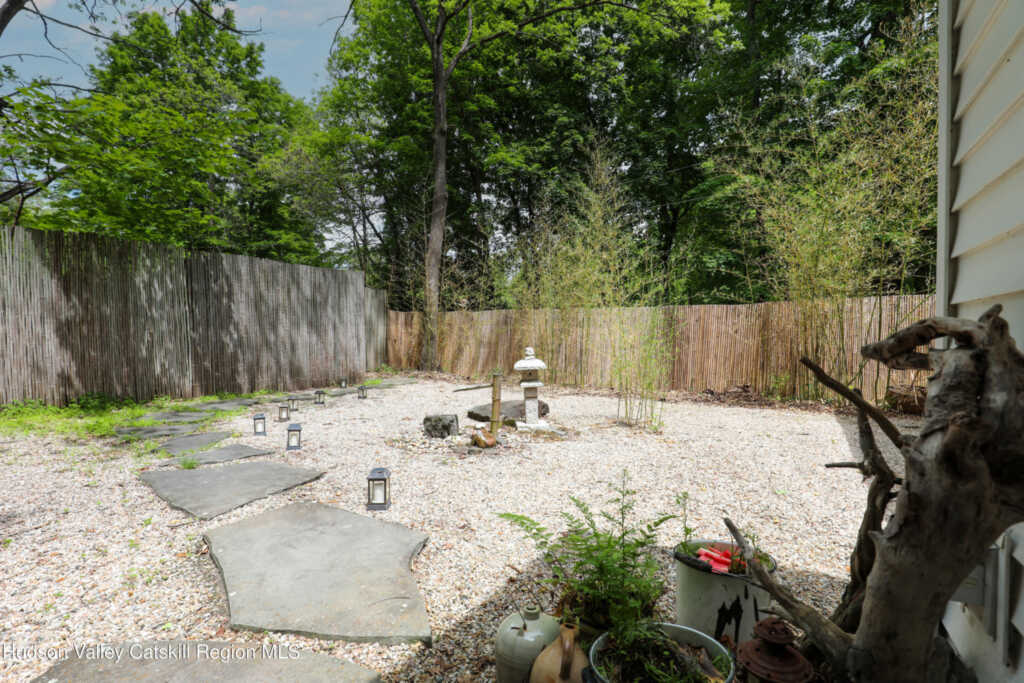 10 Fitzsimmons Lane, Woodstock, NY 12498 - Photo 33 of 34