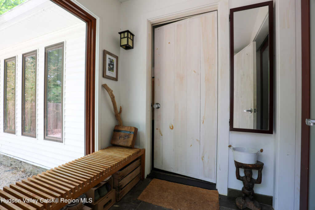 10 Fitzsimmons Lane, Woodstock, NY 12498 - Photo 6 of 34
