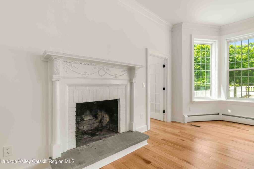 25 Glen Street, Kingston, NY 12401 - Photo 15 of 43