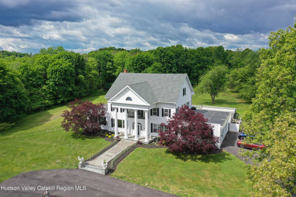 25 Glen Street, Kingston, NY 12401 - Photo 3 of 43