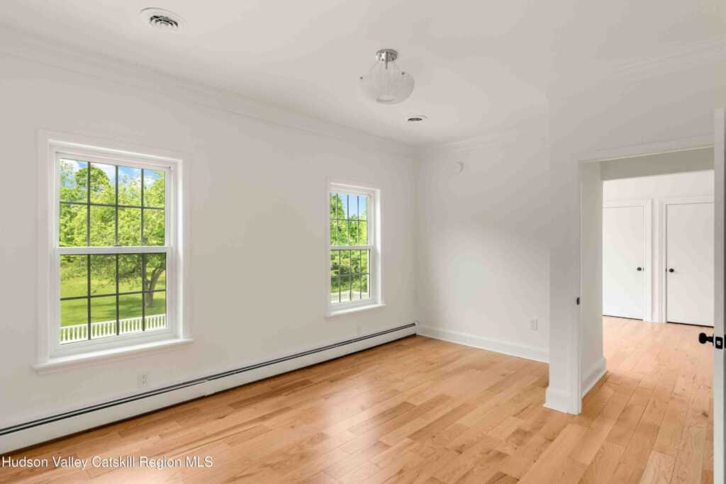 25 Glen Street, Kingston, NY 12401 - Photo 35 of 43