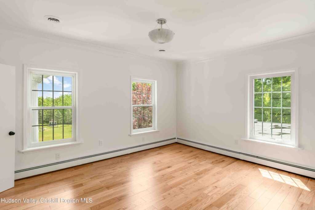 25 Glen Street, Kingston, NY 12401 - Photo 36 of 43