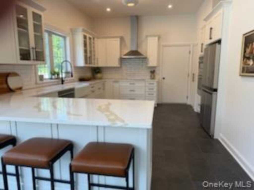 25 Glen Street, Kingston, NY 12401 - Photo 11 of 48