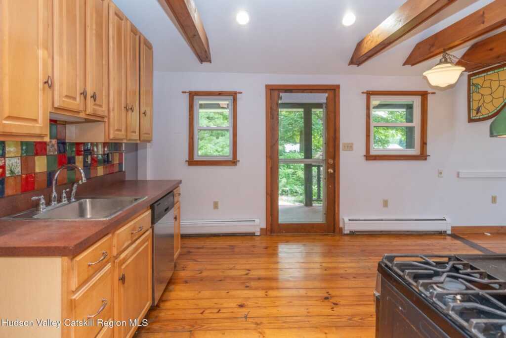 127 Zandhoek Road, Hurley, NY 12443 - Photo 10 of 46
