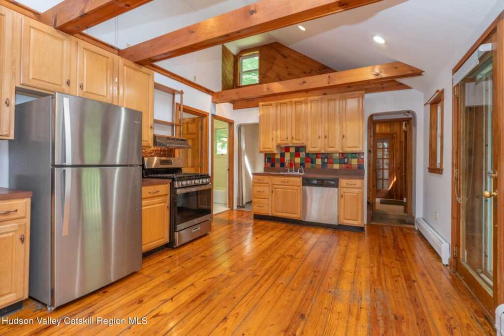 127 Zandhoek Road, Hurley, NY 12443 - Photo 13 of 46