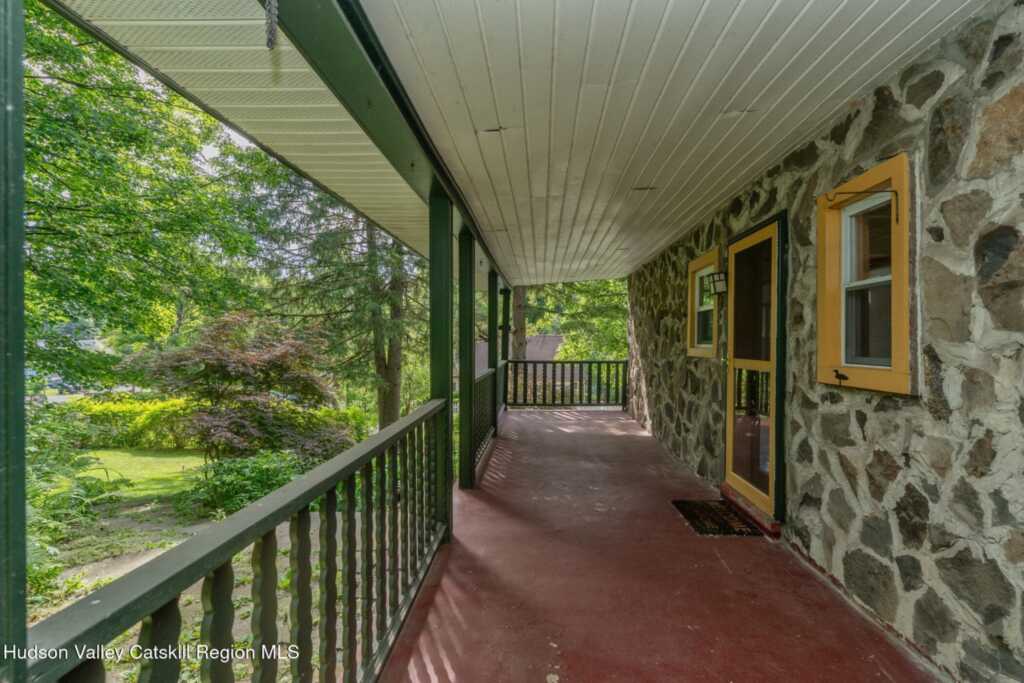 127 Zandhoek Road, Hurley, NY 12443 - Photo 4 of 46