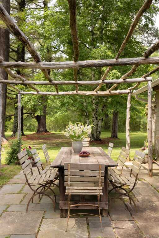21-23 Library Lane, Woodstock, NY 12498 - Photo 4 of 50