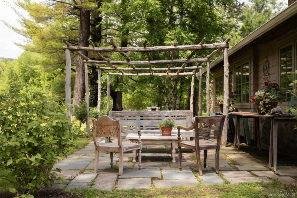 21-23 Library Lane, Woodstock, NY 12498 - Photo 48 of 50
