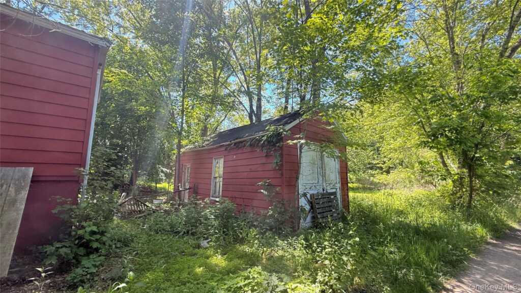 1588 Route 212, Saugerties, NY 12477 - Photo 2 of 4
