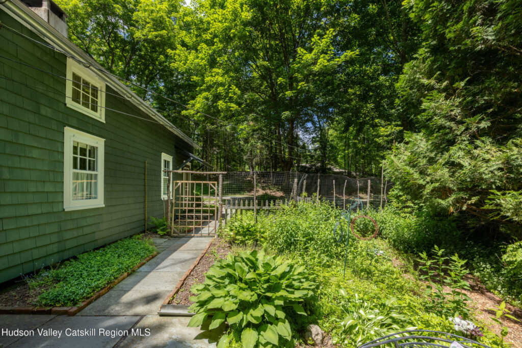 19 Schoonmaker Lane, Woodstock, NY 12498 - Photo 37 of 38