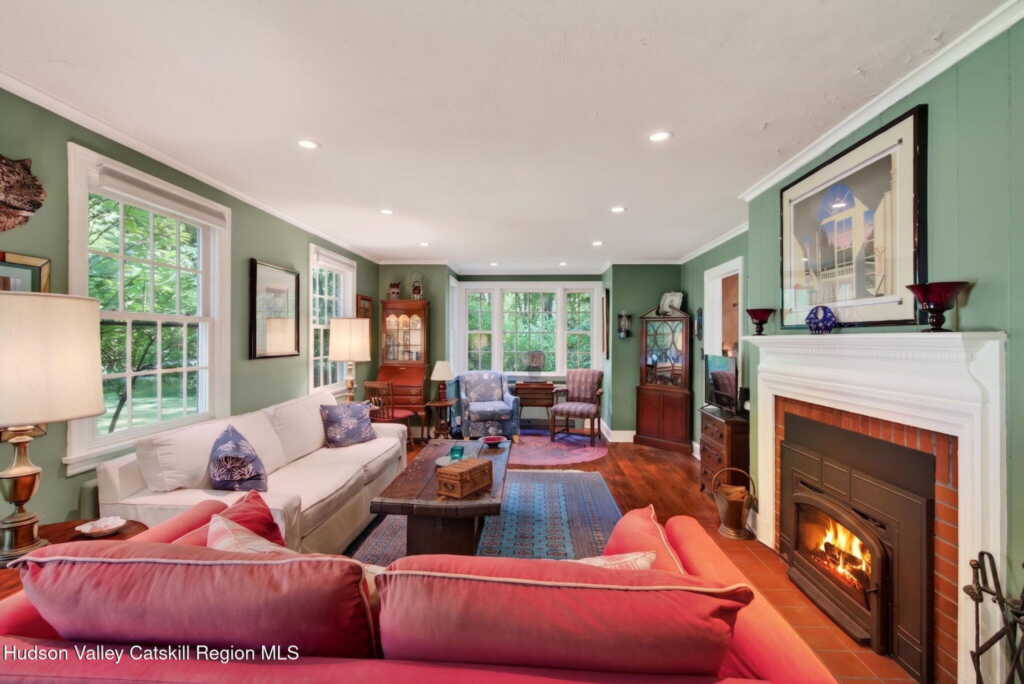 18 Playhouse Lane, Woodstock, NY 12498 - Photo 6 of 38
