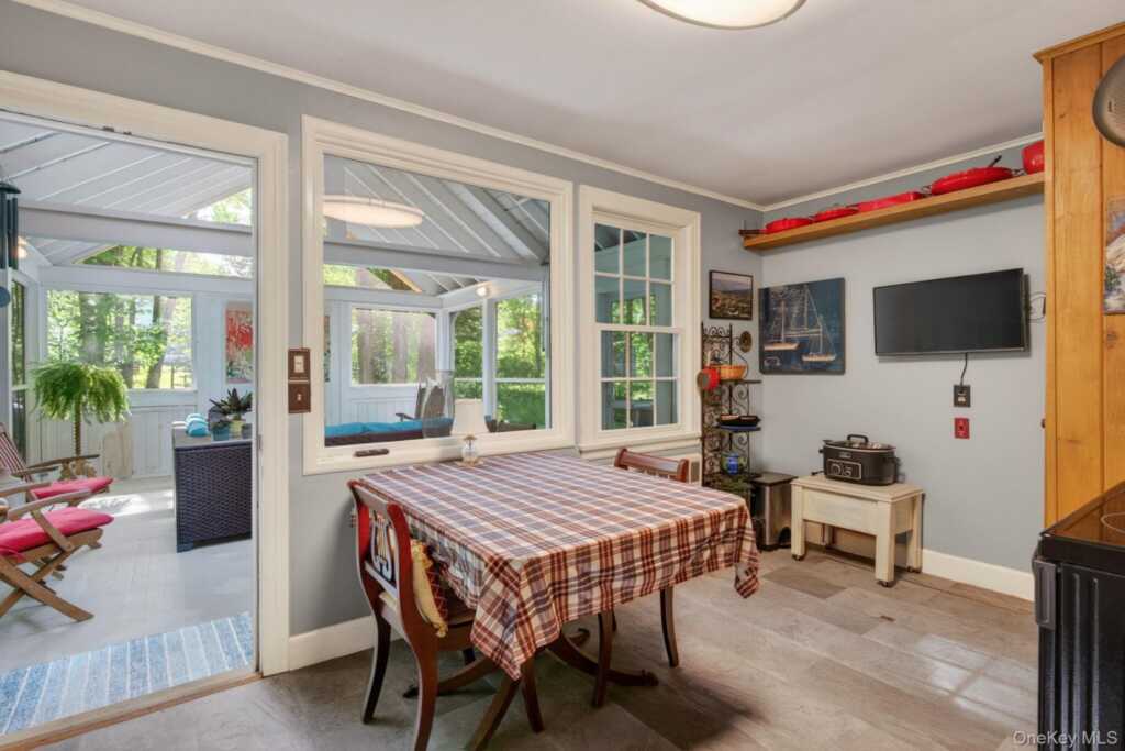 18 Playhouse Lane, Woodstock, NY 12498 - Photo 11 of 38