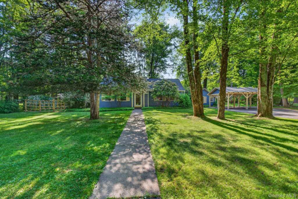 18 Playhouse Lane, Woodstock, NY 12498 - Photo 2 of 38