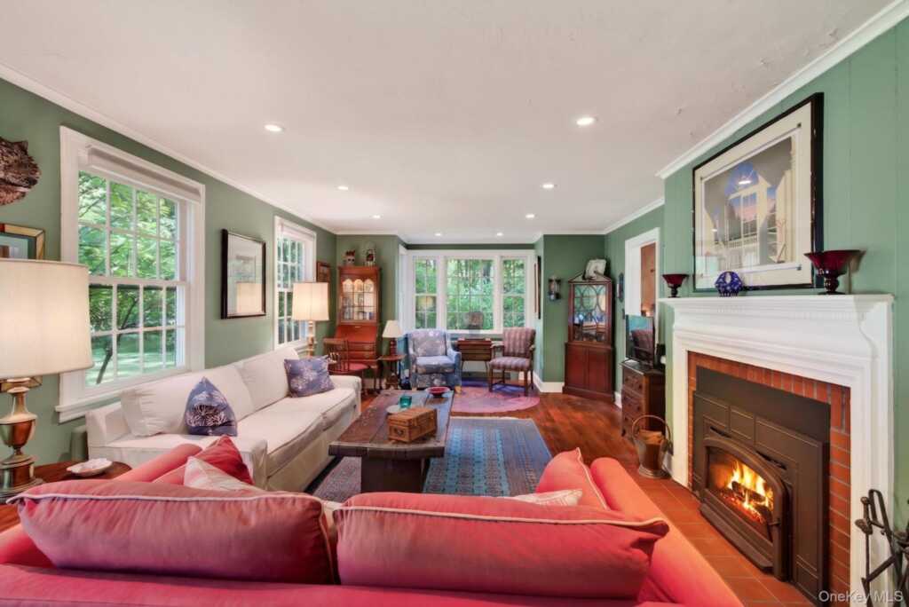 18 Playhouse Lane, Woodstock, NY 12498 - Photo 6 of 38