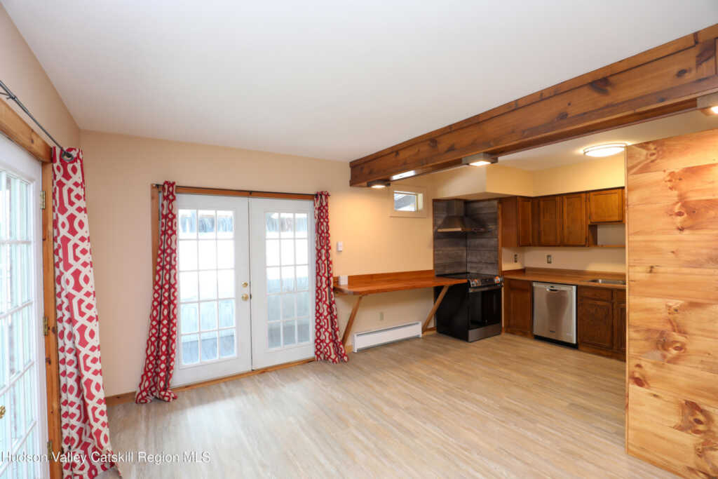 340 Abeel Street, Kingston, NY 12401 - Photo 5 of 17