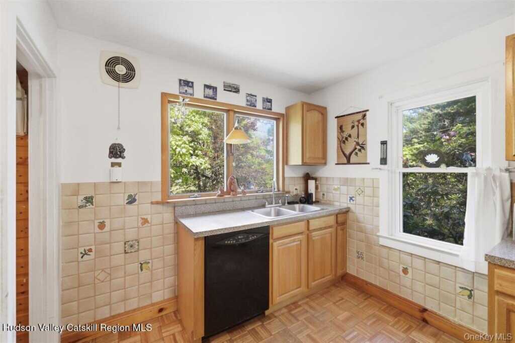 60 Shivertown Road, New Paltz, NY 12561 - Photo 8 of 40