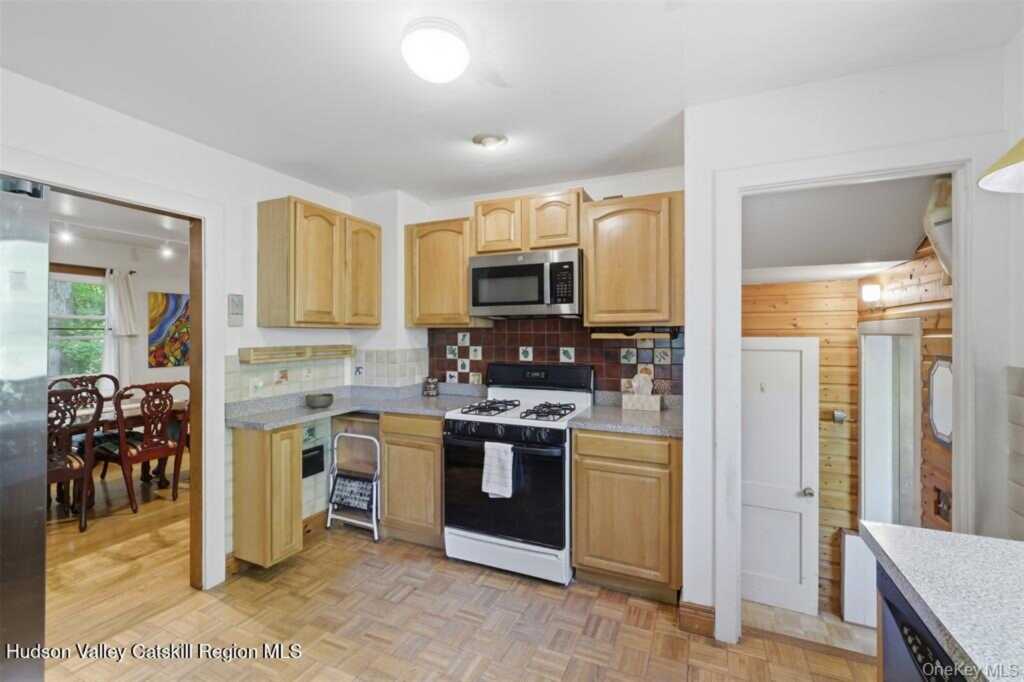 60 Shivertown Road, New Paltz, NY 12561 - Photo 9 of 40