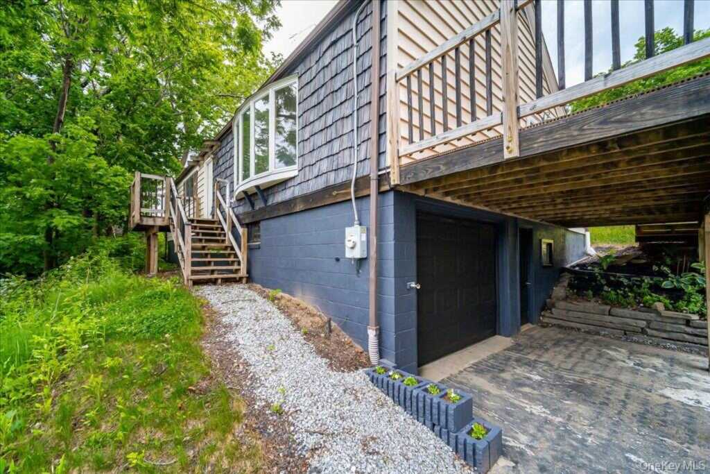 99 Moore Street, Kingston, NY 12401 - Photo 5 of 48