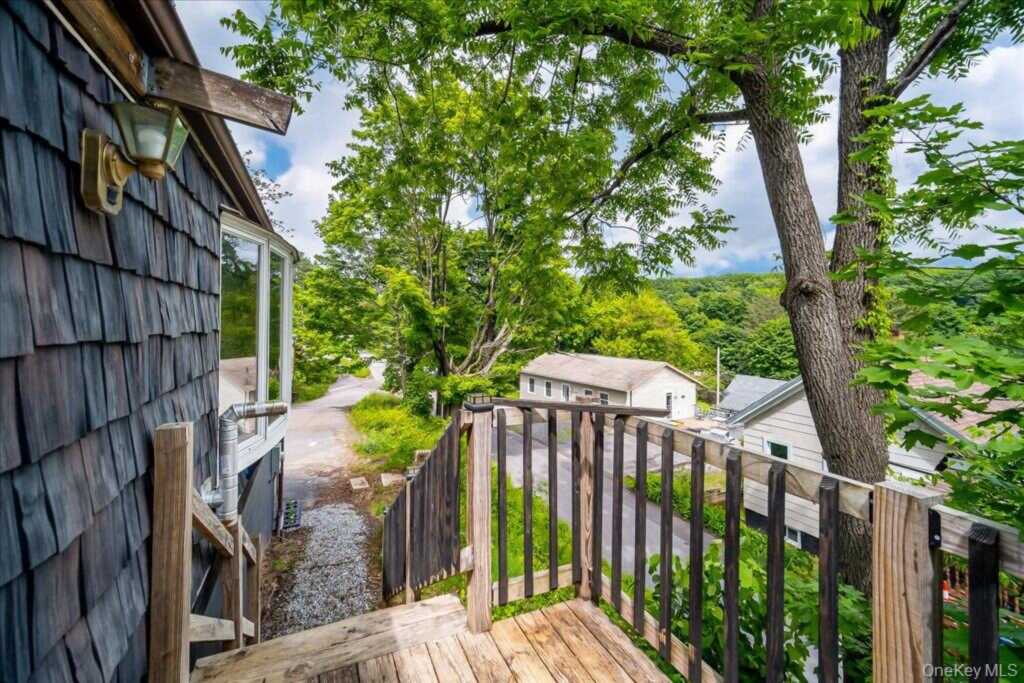 99 Moore Street, Kingston, NY 12401 - Photo 6 of 48
