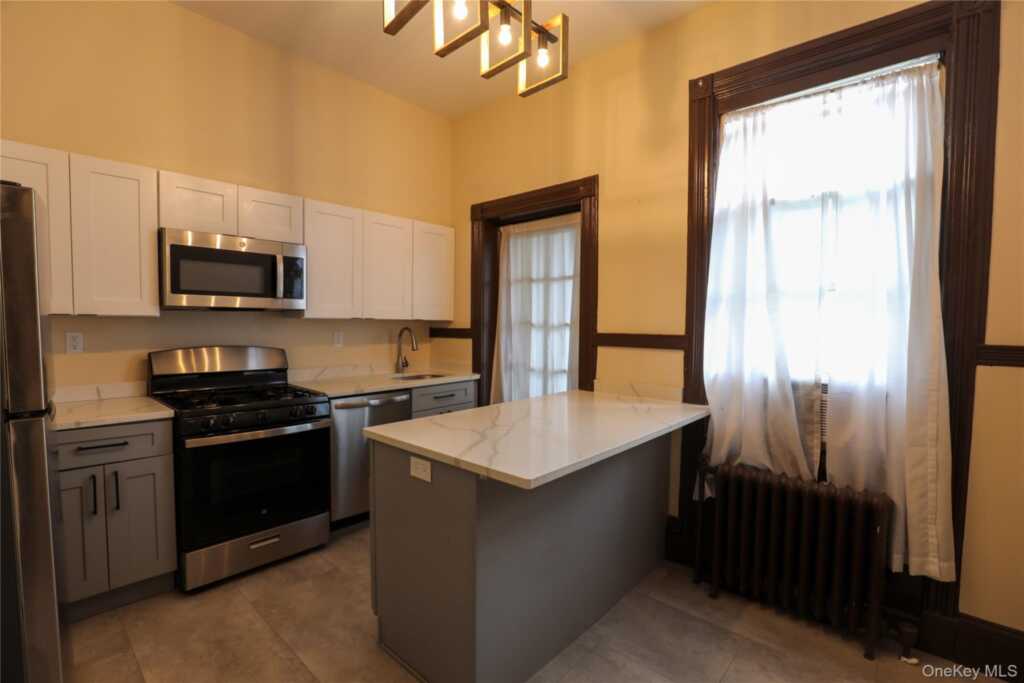87 Green Street, Unit #1, Kingston, NY 12401 - Photo 12 of 16