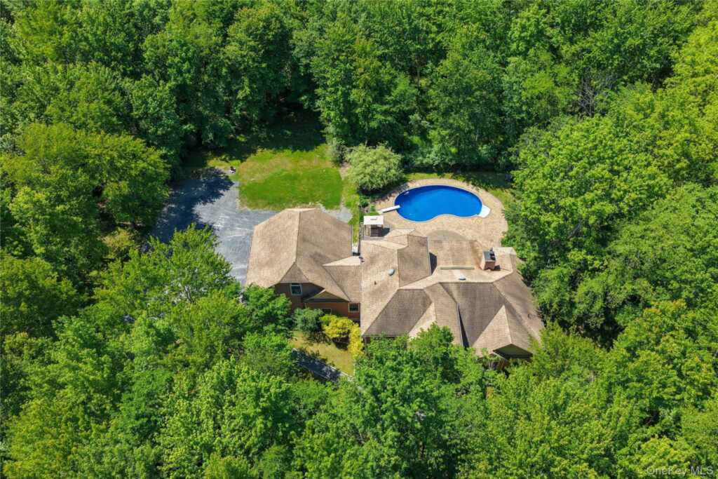 6 Foxwood Road, New Paltz, NY 12561 - Photo 40 of 47