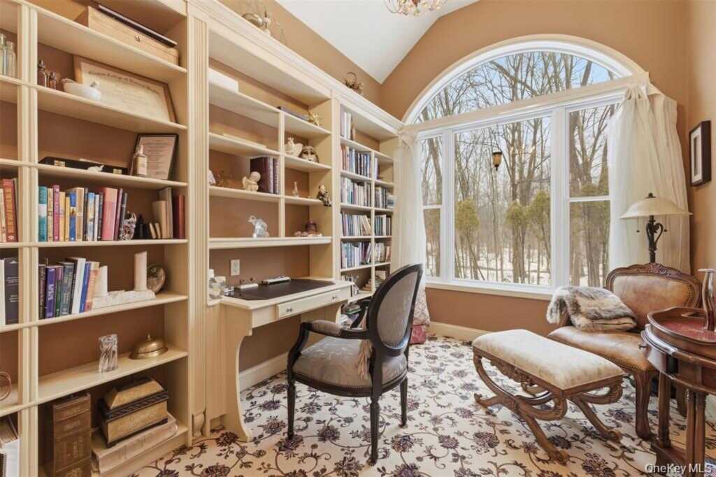 6 Foxwood Road, New Paltz, NY 12561 - Photo 8 of 47