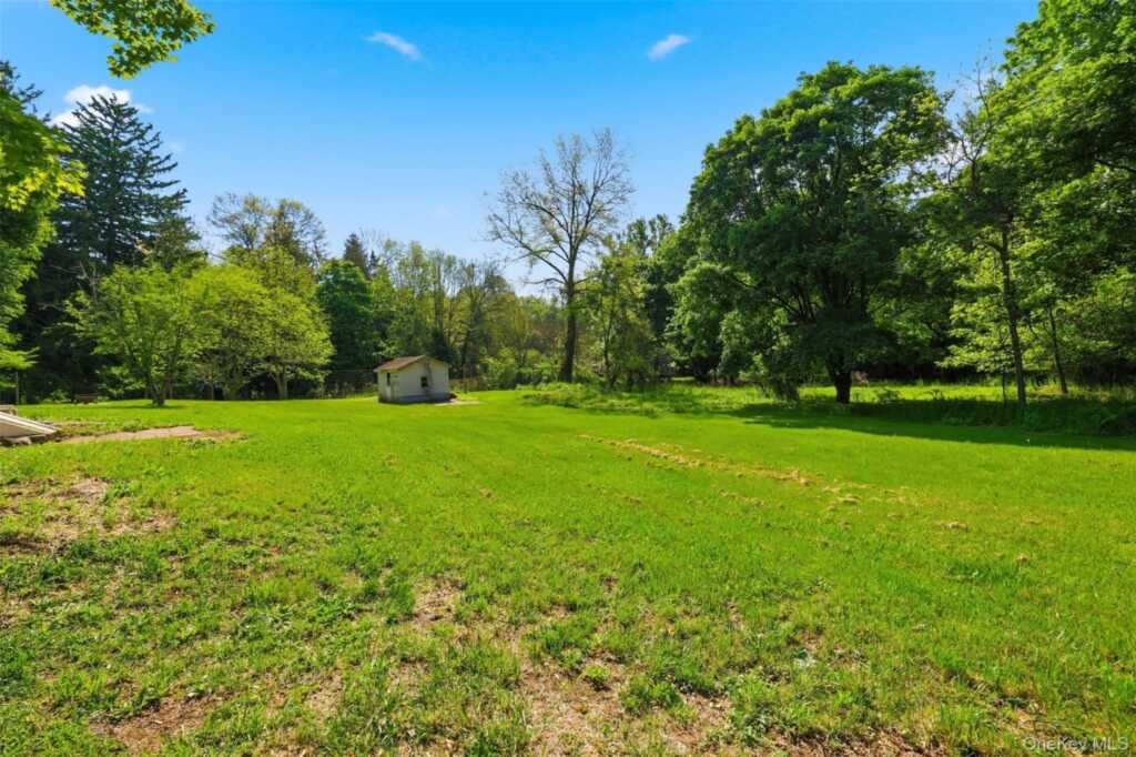 261 Sawdust Avenue, Rosendale, NY 12419 - Photo 2 of 30