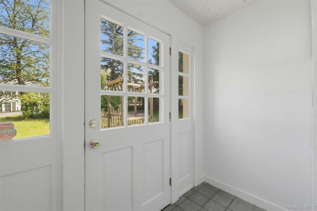 261 Sawdust Avenue, Rosendale, NY 12419 - Photo 4 of 30