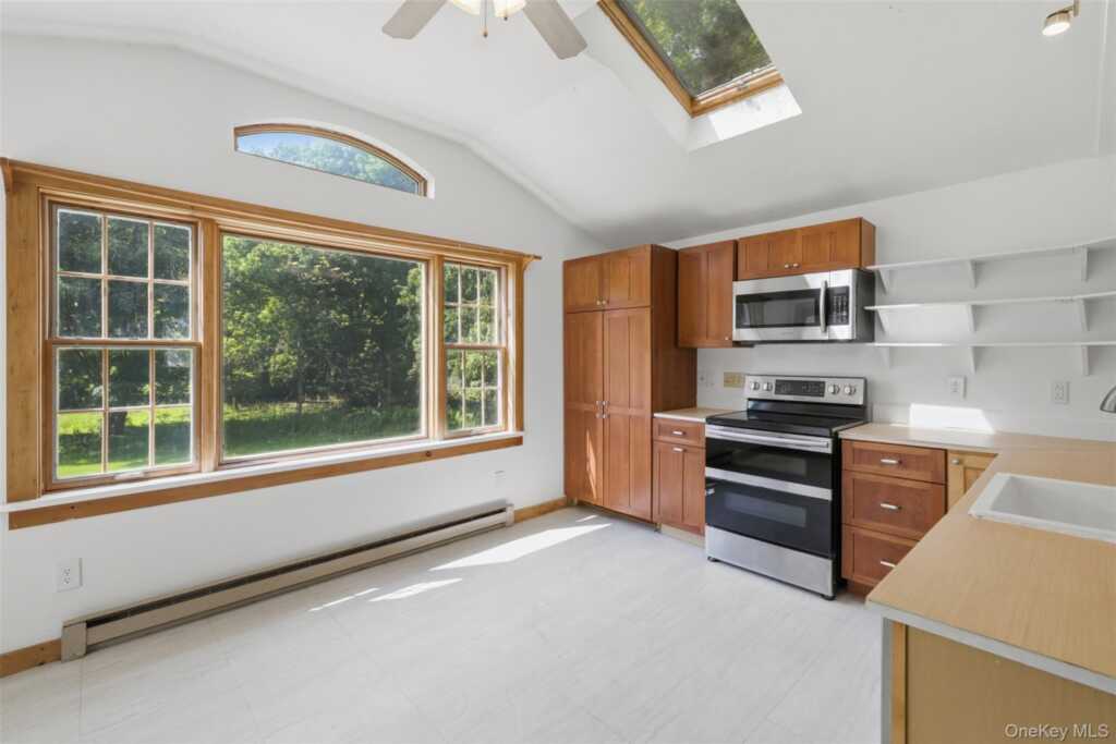 261 Sawdust Avenue, Rosendale, NY 12419 - Photo 7 of 30