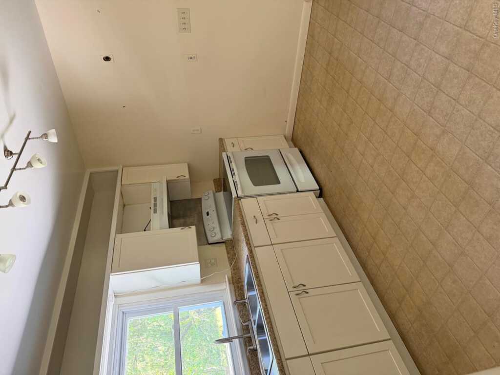 155 Rhinecliff Road, Rhinebeck, NY 12572 - Photo 11 of 13
