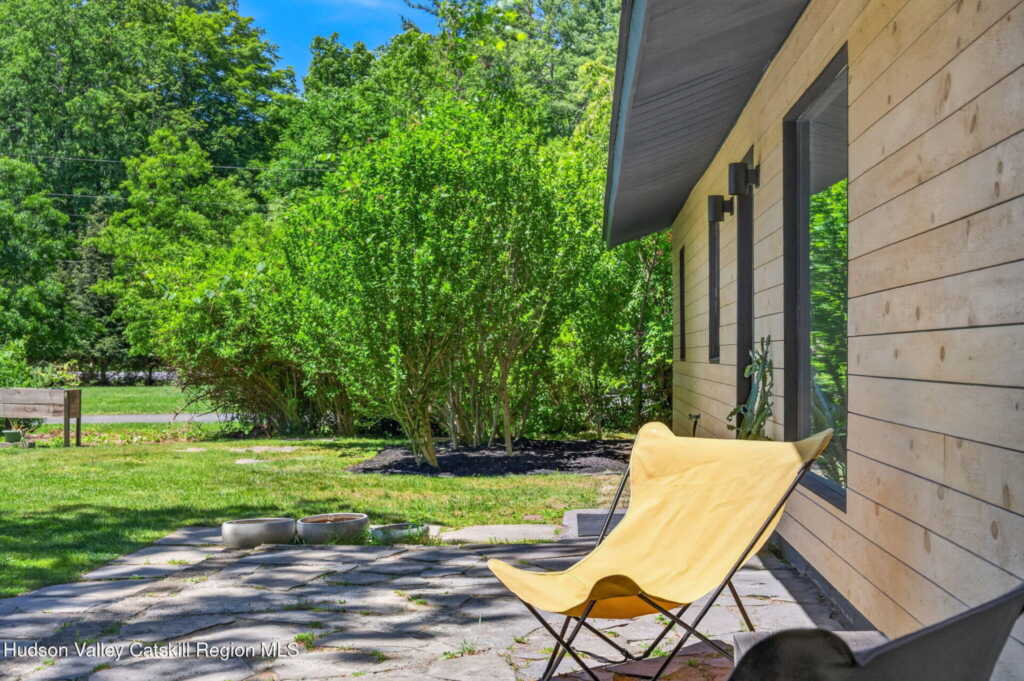 5 Lazy Brook Lane, Woodstock, NY 12498 - Photo 3 of 31