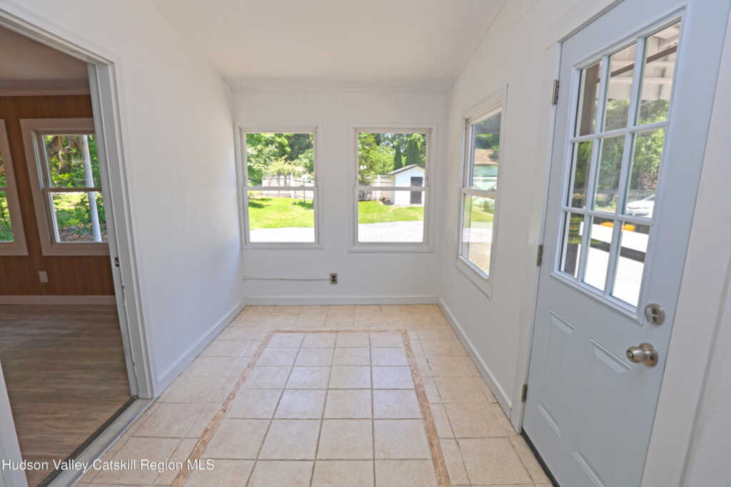 65 Ulster Avenue, Saugerties, NY 12477 - Photo 13 of 31