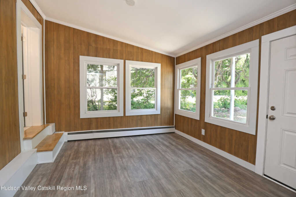 65 Ulster Avenue, Saugerties, NY 12477 - Photo 14 of 31
