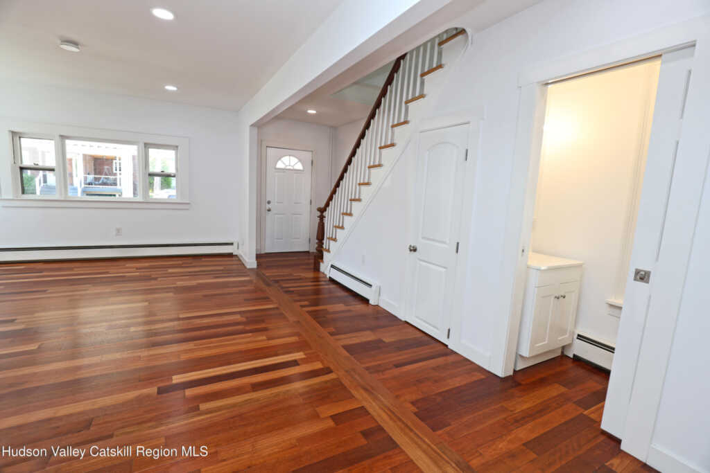 65 Ulster Avenue, Saugerties, NY 12477 - Photo 6 of 31