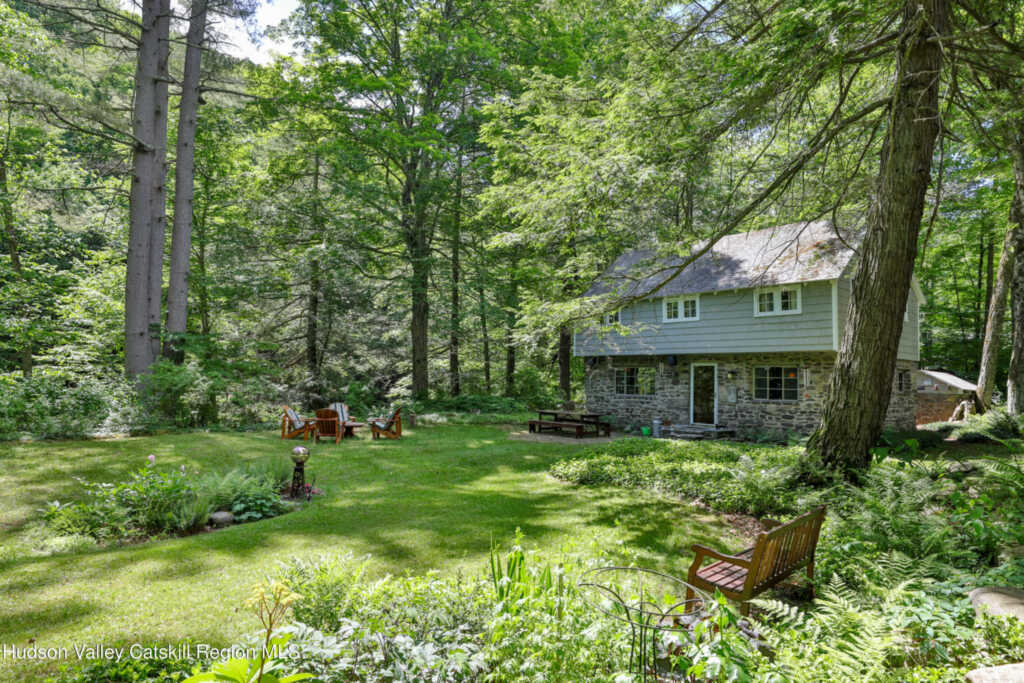 945 Woodland Valley Road, Phoenicia, NY 12464