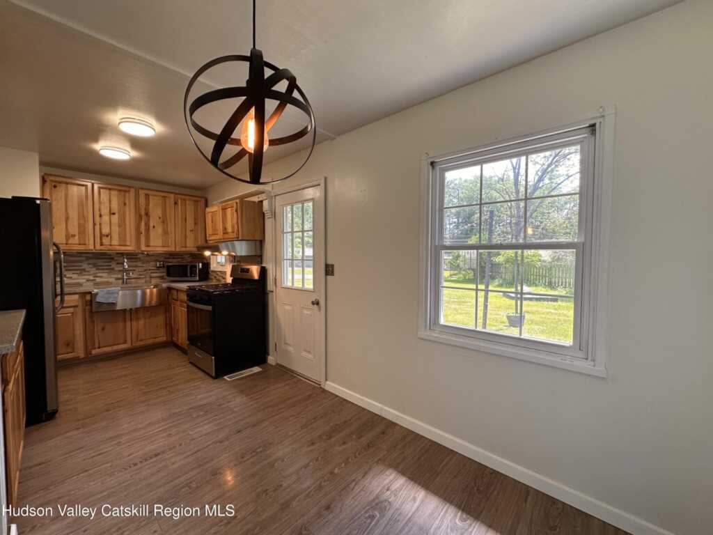 21 Overlook Drive, Woodstock, NY 12498 - Photo 13 of 31