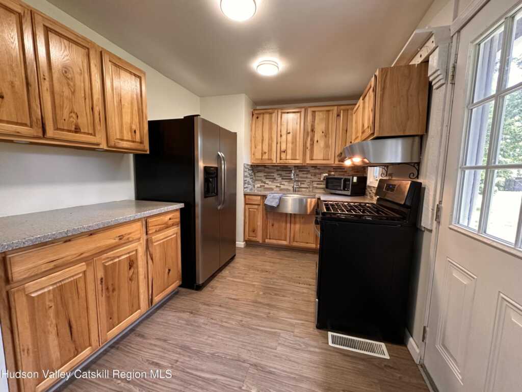 21 Overlook Drive, Woodstock, NY 12498 - Photo 14 of 31