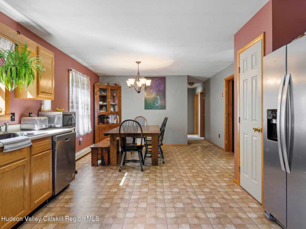 235 Wilbur Avenue, Kingston, NY 12401 - Photo 11 of 34